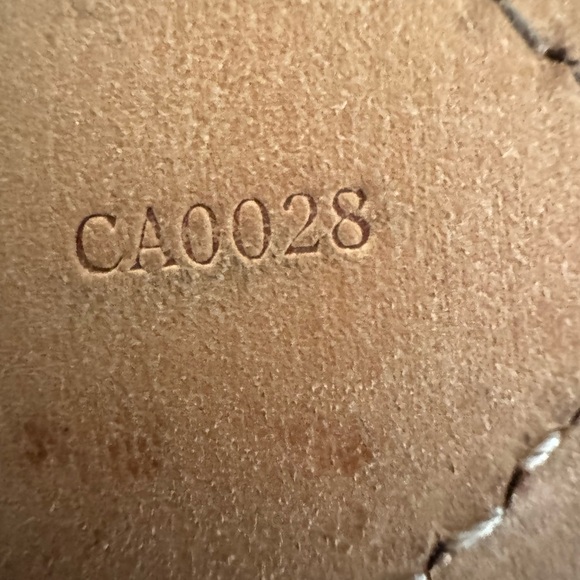 Louis Vuitton Aquarelle Belt - Picture 7 of 10